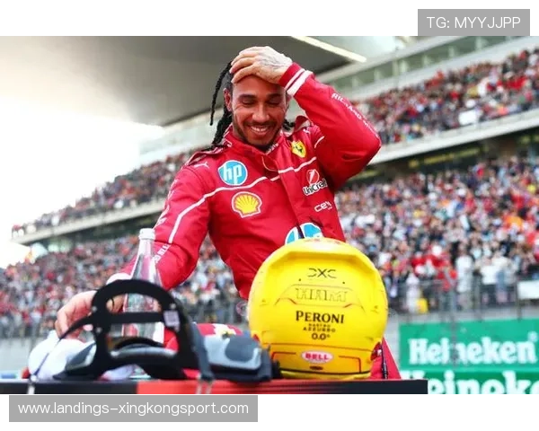 F1汉密尔顿极速超车，成功夺回领先