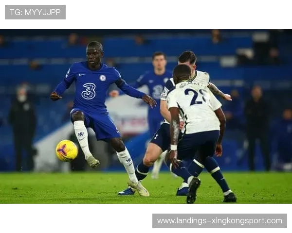 热刺左路突破不断创造空间：锋线之光的秘密武器